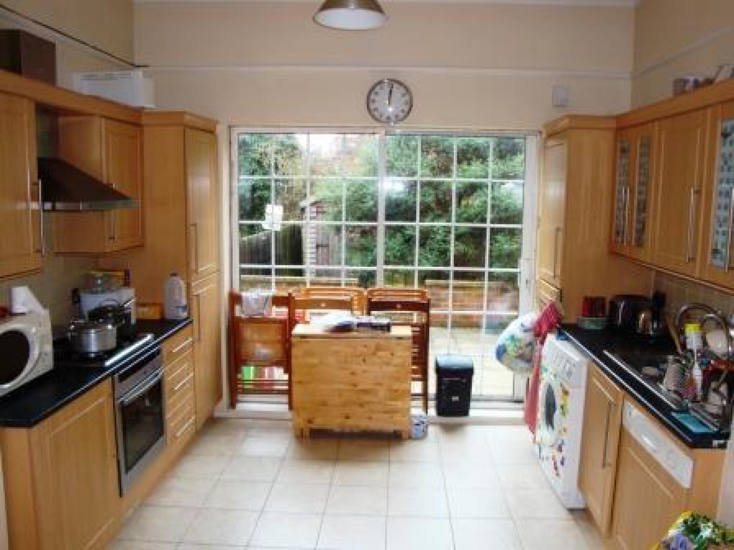			2 Bedroom, 1 bath, 1 reception Flat			 Olive Road, WILLESDEN GREEN/DOLLIS HILL NW2